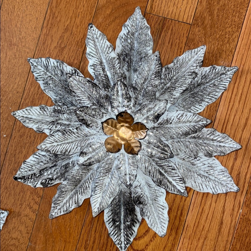 Decorative Floral Wall Art Set Of Two Gold White Black Metal - Picture 2 of 7